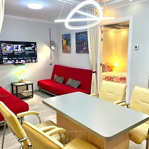Camp Nou, Europa Fira - Modern Two-bedroom With Heating , L'Hospitalet de Llobregat España